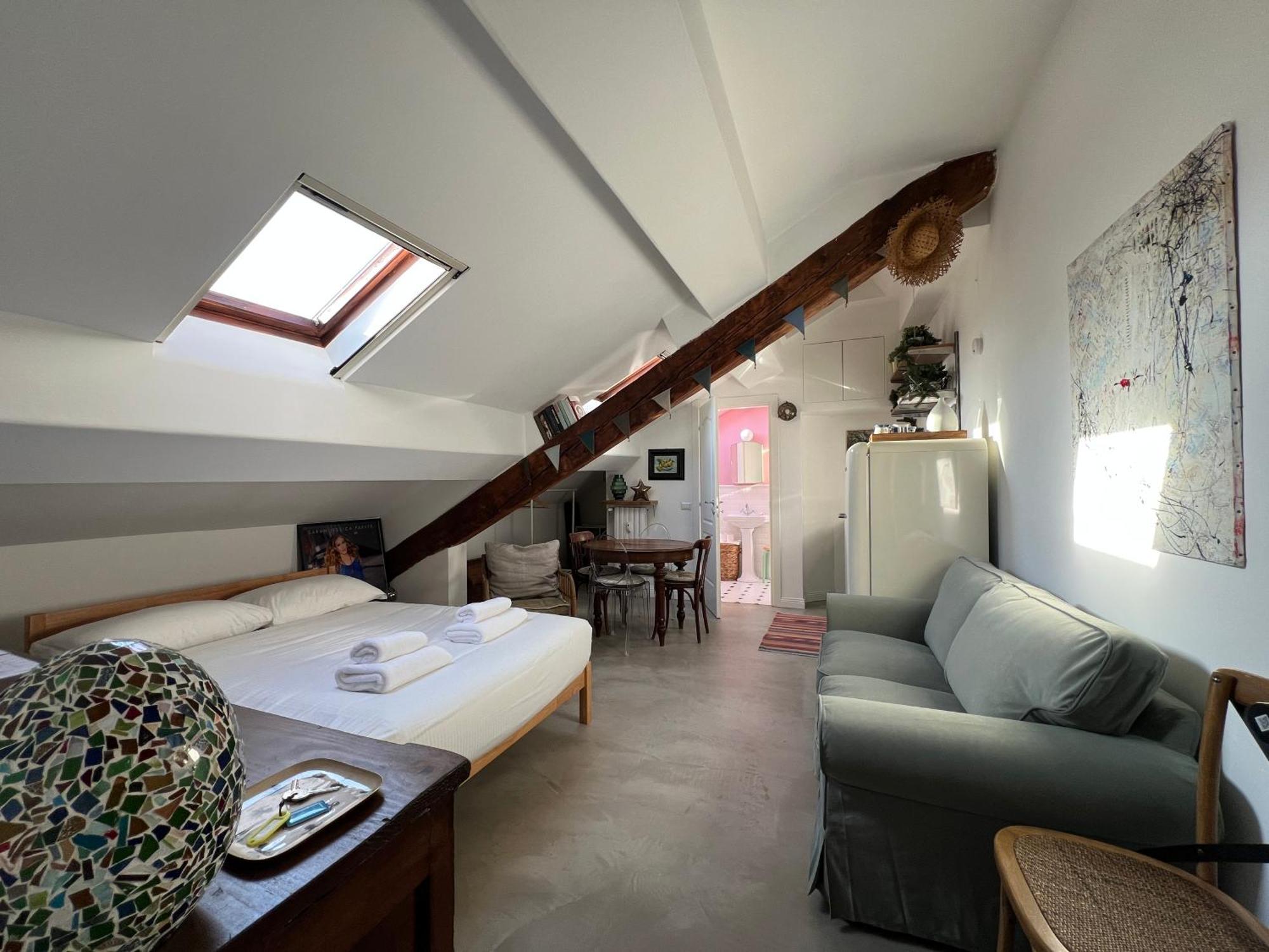 Incantevole Loft Accanto Stazione Appartement *